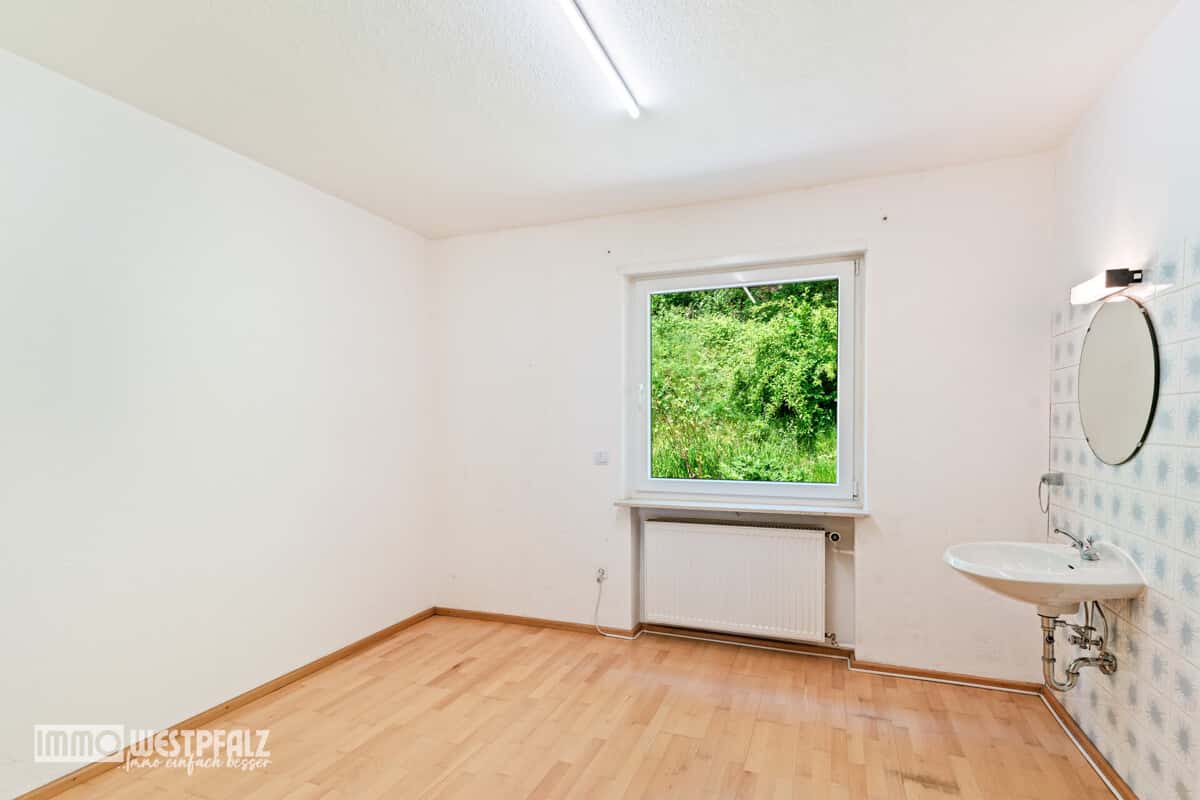 Schlafzimmer 4
