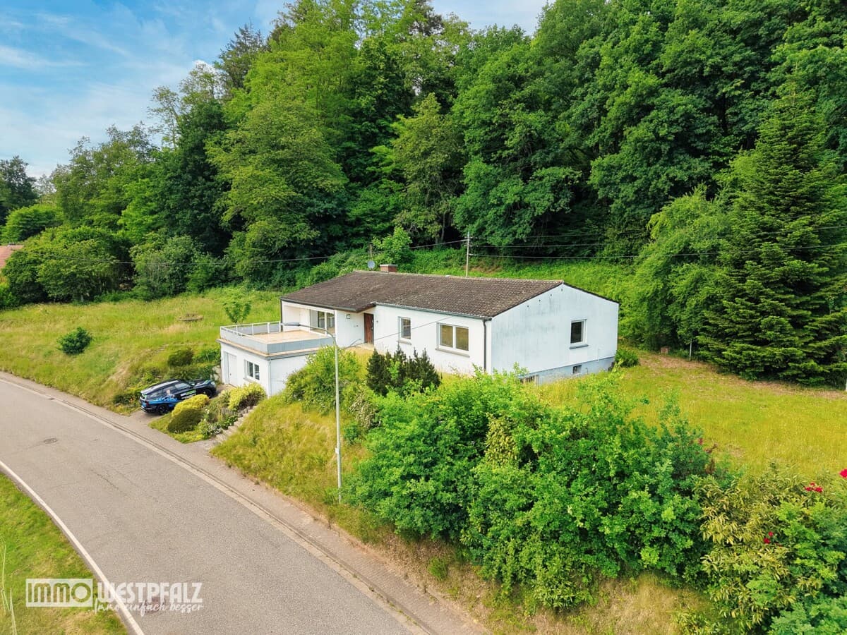Bungalow Bobenthal Seitenansicht