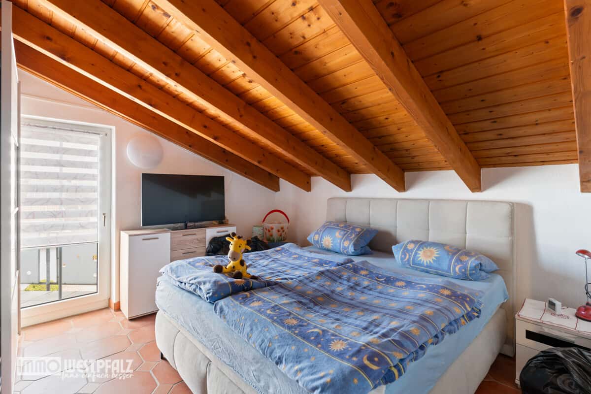 Schlafzimmer 1