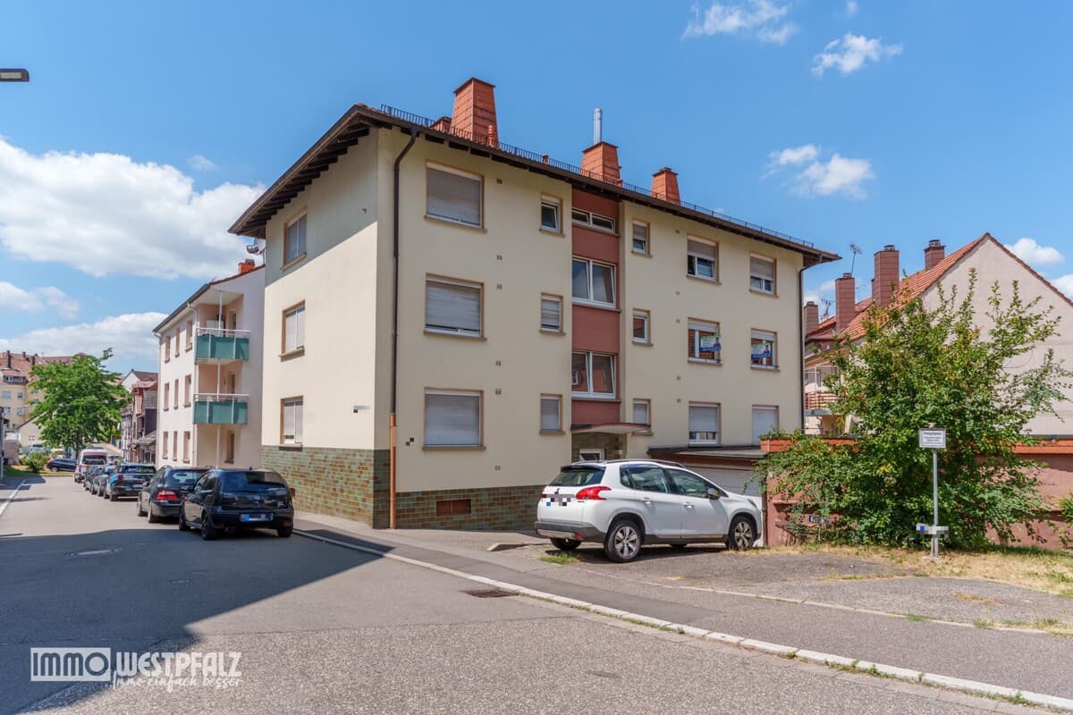 Gebäude Vorderansicht