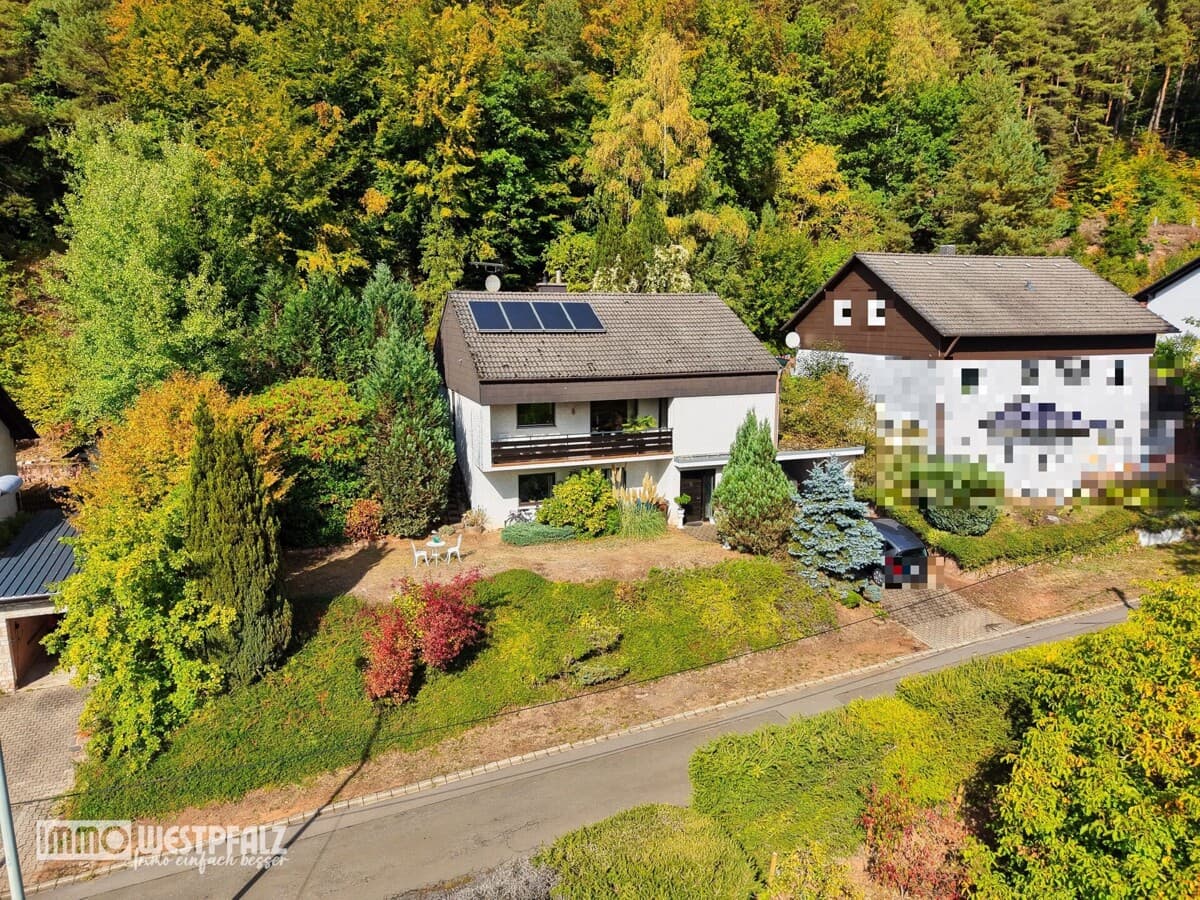 Freist. EFH mit Fernblick und sonnigem Gartengrundstück — Vorschaubild